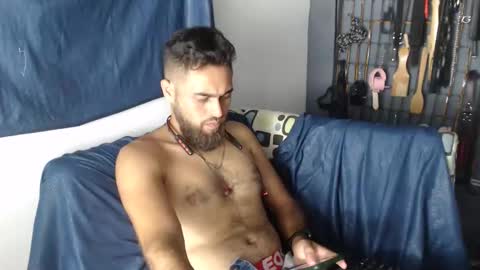 Yeffrith online show from December 19, 5:48 am