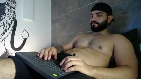 th1ago828986 online show from April 8, 3:07 am