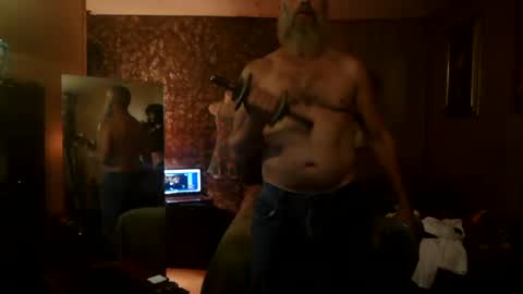 Snapshot of tha_commander69 chatting on December 25, 1:41 pm tha Commander69 online show from December 25, 1:41 pm