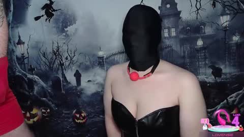 ThatsWhatSheSaid online show from October 25, 11:39 pm