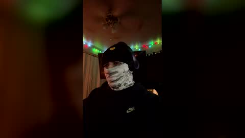 Ant online show from December 16, 2:57 pm