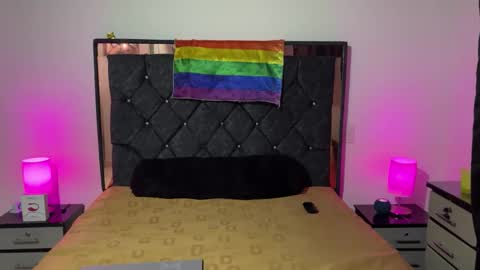 the_boys02 online show from March 14, 9:22 pm