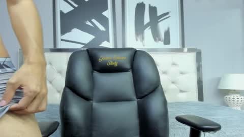   T H E    M A R K   K I N G online show from September 23, 5:45 pm