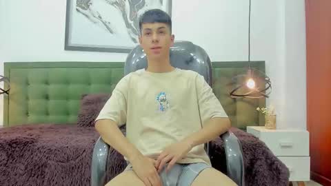   T H E    M A R K   K I N G online show from October 14, 5:42 pm