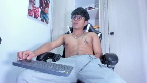 Danny online show from October 4, 4:50 am