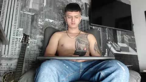 Miguel Angel online show from December 19, 4:34 am