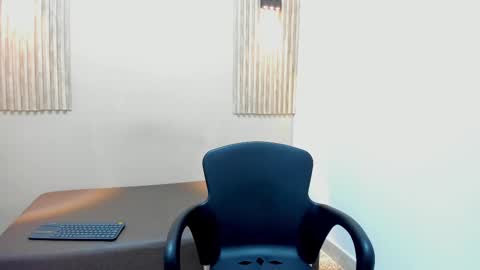 Snapshot of theboxs_30 chatting on September 20, 1:44 pm MATEO online show from September 20, 1:44 pm