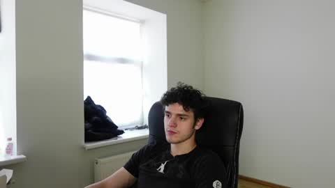 Thebrad H online show from April 8, 2:48 pm