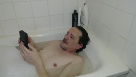 Green online show from March 12, 9:33 pm