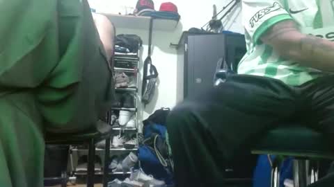 thehousedog online show from October 15, 12:07 am