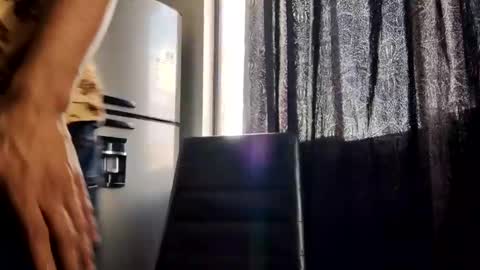 thehousedog online show from January 6, 1:41 pm