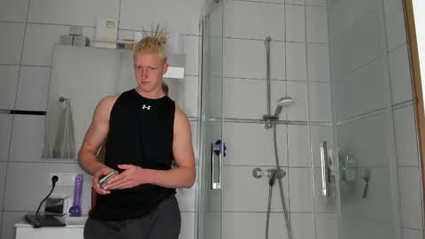 thejacob_d online show from May 28, 4:38 pm