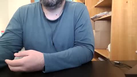 themoontiger online show from December 4, 9:11 pm