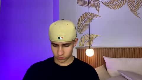  THEO- MATEO  online show from December 28, 4:41 pm