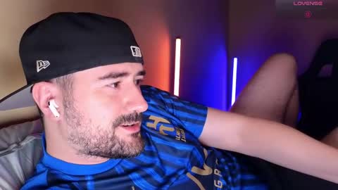 Theo Ravi online show from April 10, 3:46 am