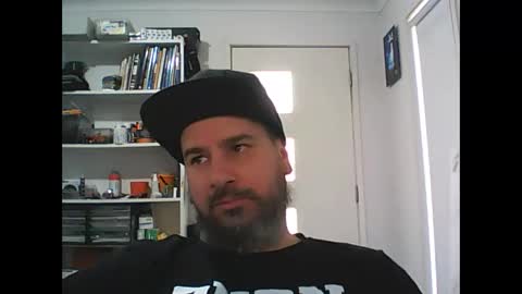 aussiebeard online show from September 29, 1:37 am