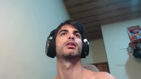 Santiago Enrique online show from February 19, 5:38 am