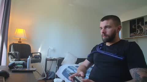 troy online show from February 25, 9:24 pm