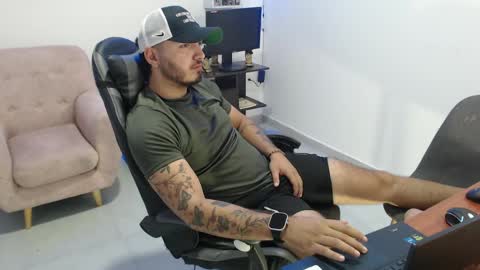 thiago_420 online show from May 28, 1:58 am