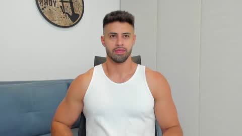 thiago_driussi online show from December 15, 2:30 am