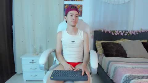 Manuel online show from November 25, 2:24 am