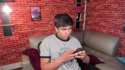 thiago online show from June 1, 7:03 pm