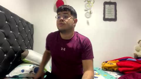 thiago_occonor online show from November 29, 7:05 pm