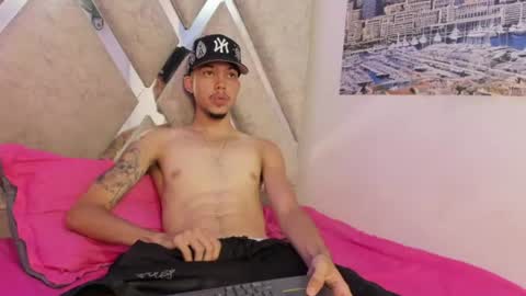 Thiago online show from July 8, 7:40 pm