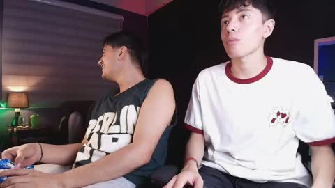 Thiago online show from April 25, 12:02 am