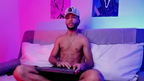 ThiagoFerreti online show from July 29, 3:27 am