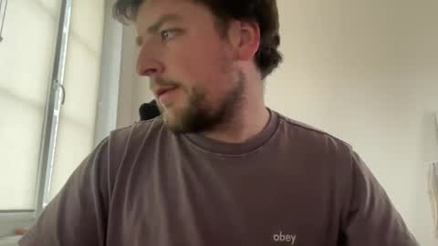 thierrylumiere online show from February 18, 3:42 pm