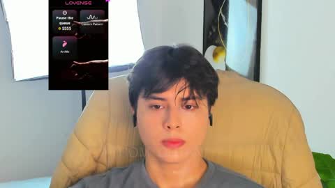 thom_ohtani online show from April 6, 1:57 am