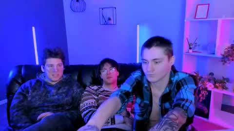 Thomas online show from February 8, 10:54 am