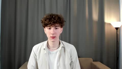 Thomas online show from March 2, 2:40 am