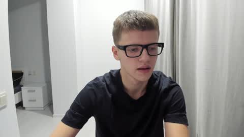 Tomas online show from December 11, 4:19 am