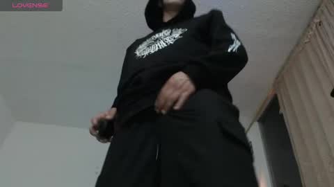 thomasjons online show from April 18, 5:31 am