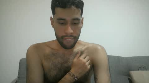 Snapshot of throwawayyourgun chatting on February 26, 7:14 pm Luka online show from February 26, 7:14 pm