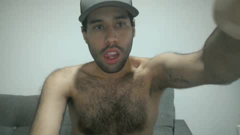 Snapshot of throwawayyourgun chatting on January 28, 3:14 pm Luka online show from January 28, 3:14 pm