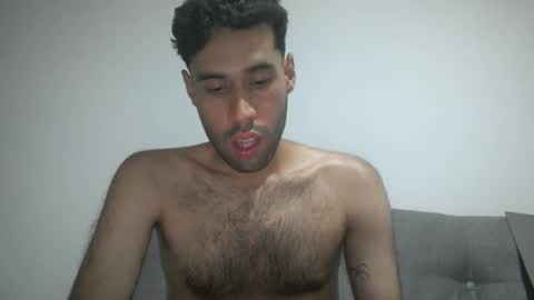 Snapshot of throwawayyourgun chatting on September 29, 6:59 pm Luka online show from September 29, 6:59 pm