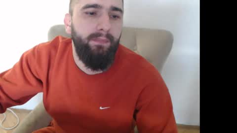 HugeJuicy online show from December 11, 1:00 pm