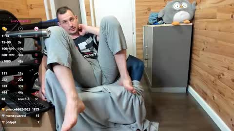 bigsshark online show from March 11, 9:00 pm