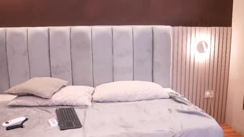 Tian Brooks online show from March 10, 3:23 am