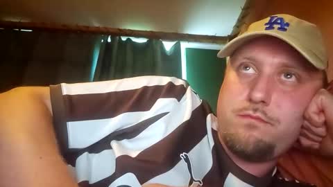 tieduphero online show from May 11, 4:37 pm