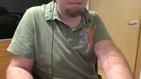 Tirolerboy27 online show from December 4, 12:25 pm