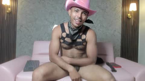 titobell10 online show from May 12, 6:38 pm