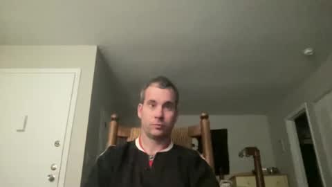 tleigh24 online show from January 2, 12:55 am