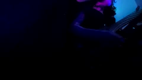 Sissy Boi online show from February 21, 3:01 am