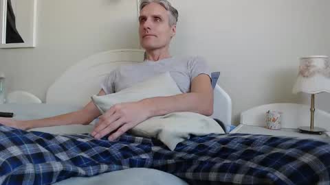 Daniel Bisexual uncut 20cm online show from February 16, 7:48 am