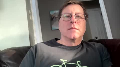 Snapshot of toggaman chatting on February 6, 4:47 pm Joshua1983 online show from February 6, 4:47 pm