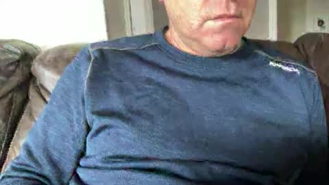 Snapshot of toggaman chatting on October 19, 8:01 pm Joshua1983 online show from October 19, 8:01 pm